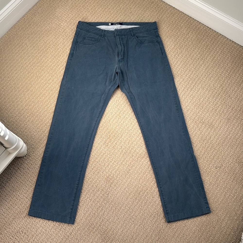 Blue Ballin men’s khakis
